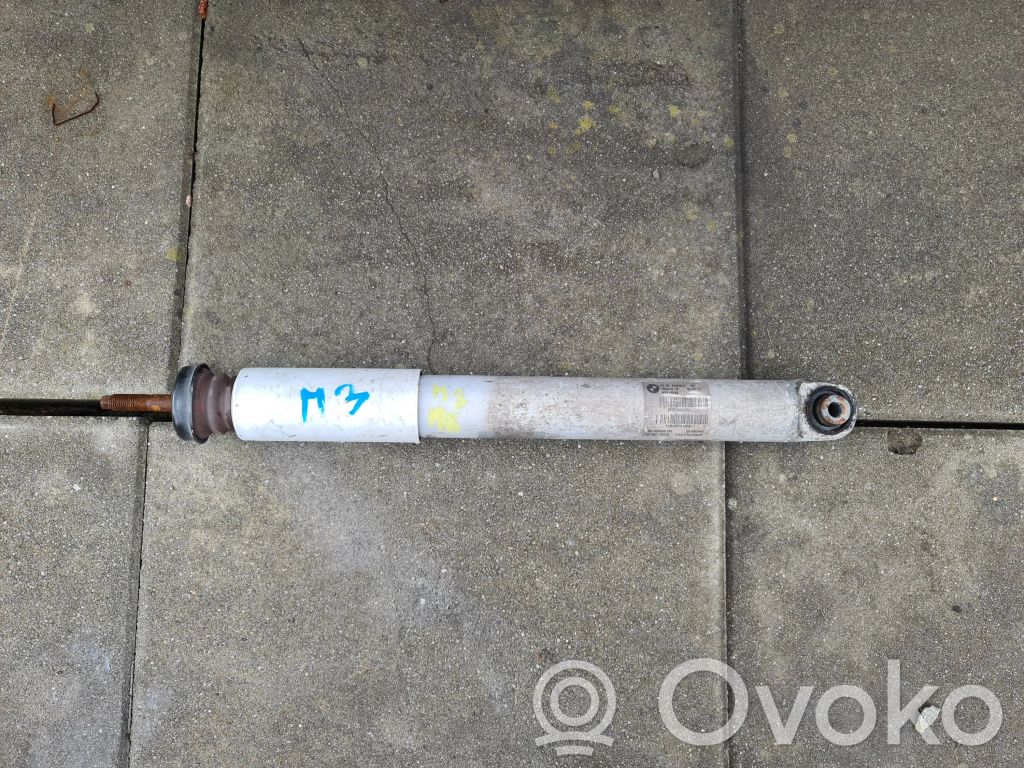 BMW M3 e92 Aizmugurē amortizators (pneimatiskā / hidrauliskā balstiekārta) 