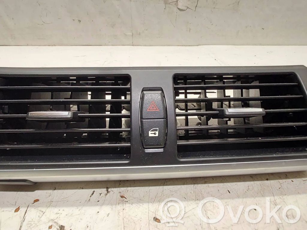 BMW X5 E70 Centrinės oro grotelės 