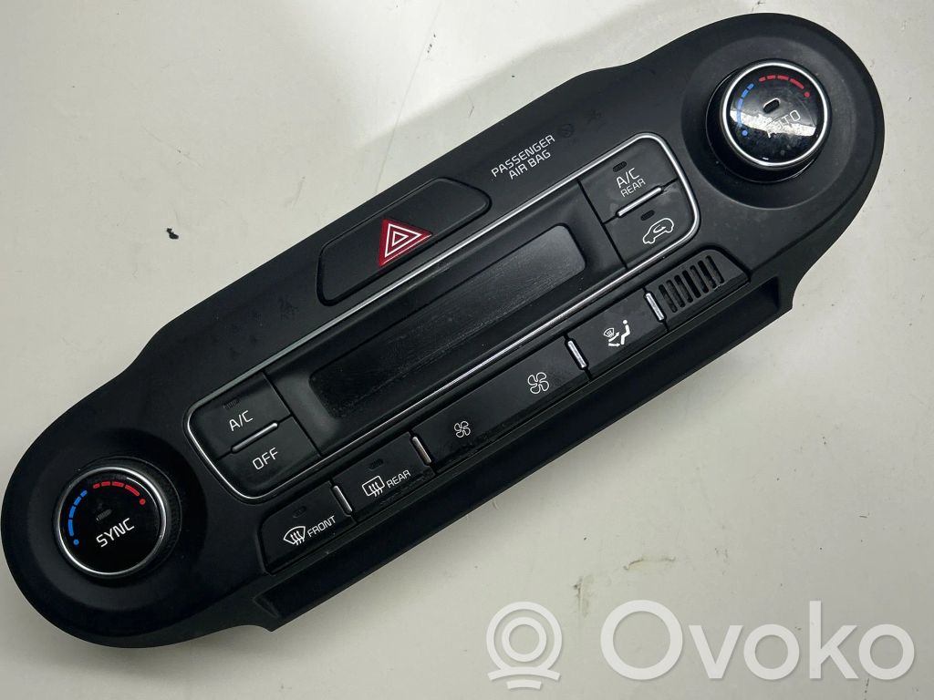 KIA Sorento Climate control unit 