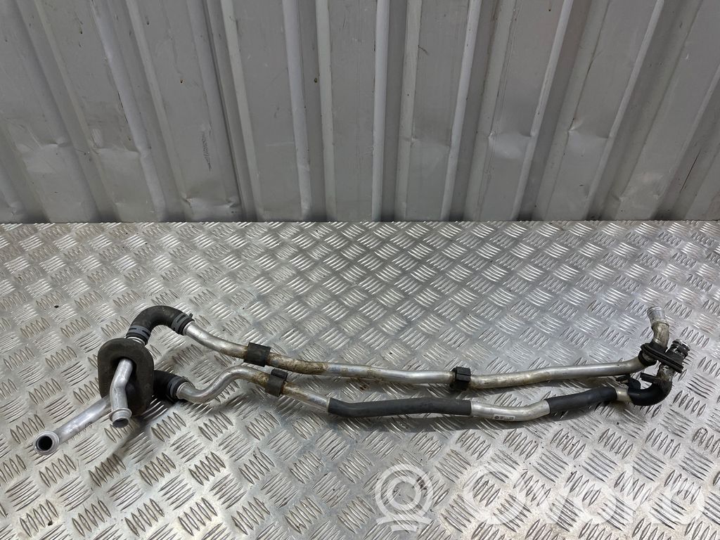 Porsche Cayenne (92A) Engine coolant pipe/hose 