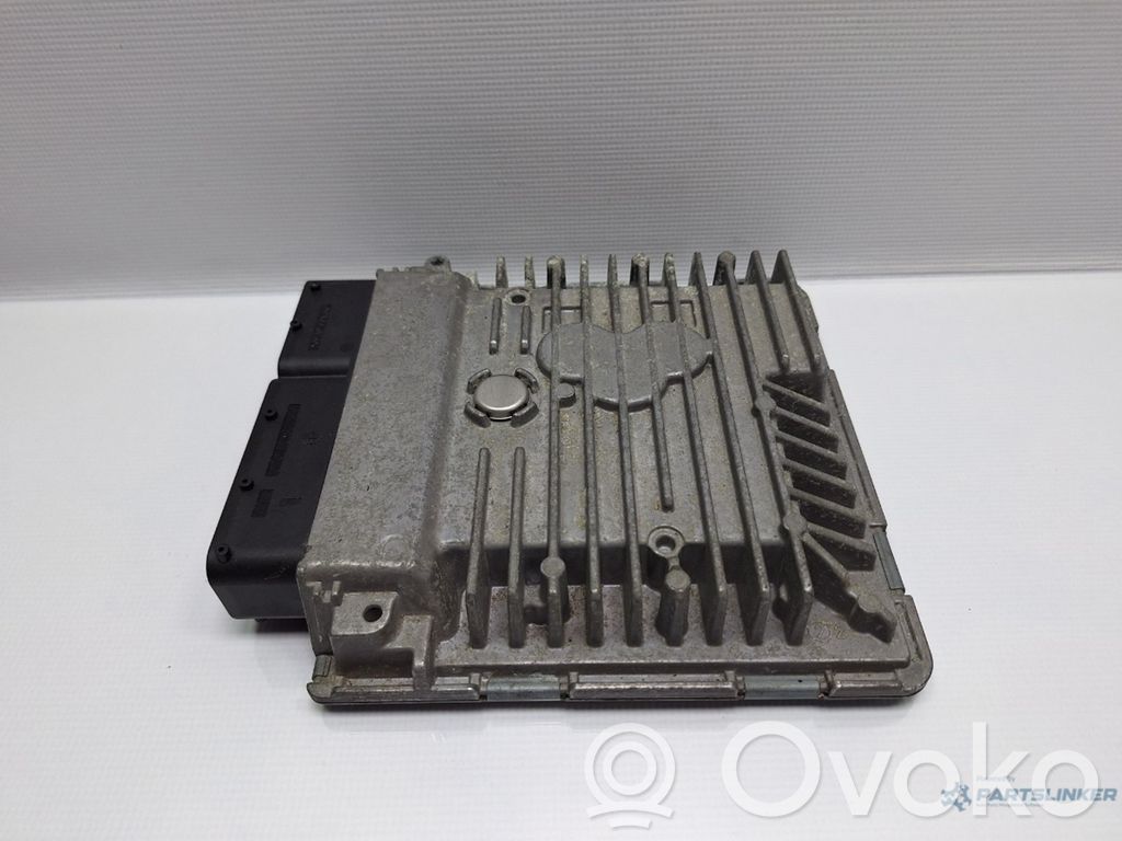 Volkswagen Golf VI Engine control unit/module ECU 