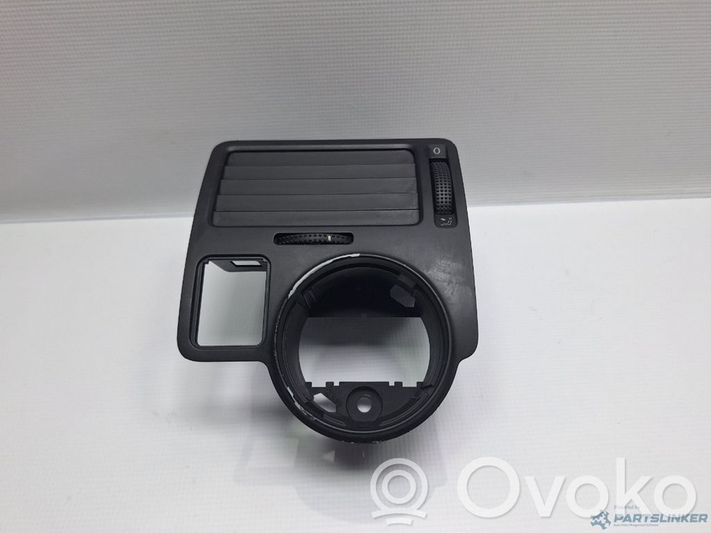 Volkswagen Bora Front bumper upper radiator grill 