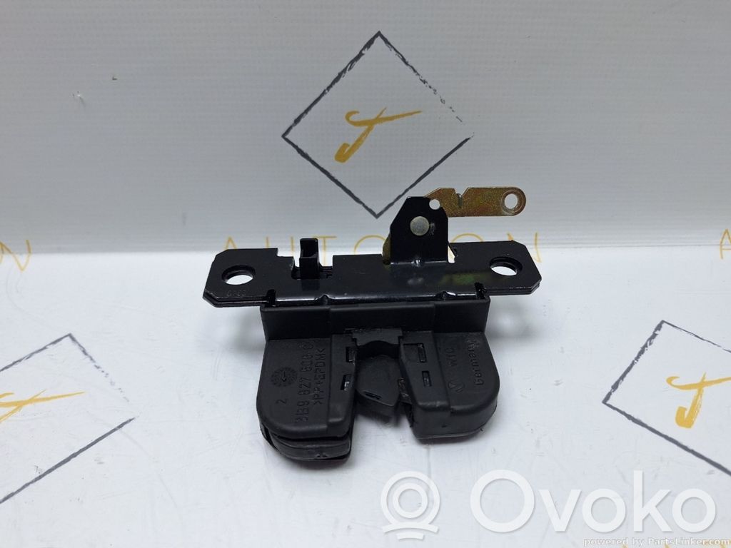 Volkswagen PASSAT B5 Tailgate/trunk/boot lock/catch/latch 