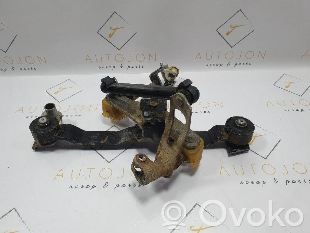 Gear shift cable bracket   90425765,90425765