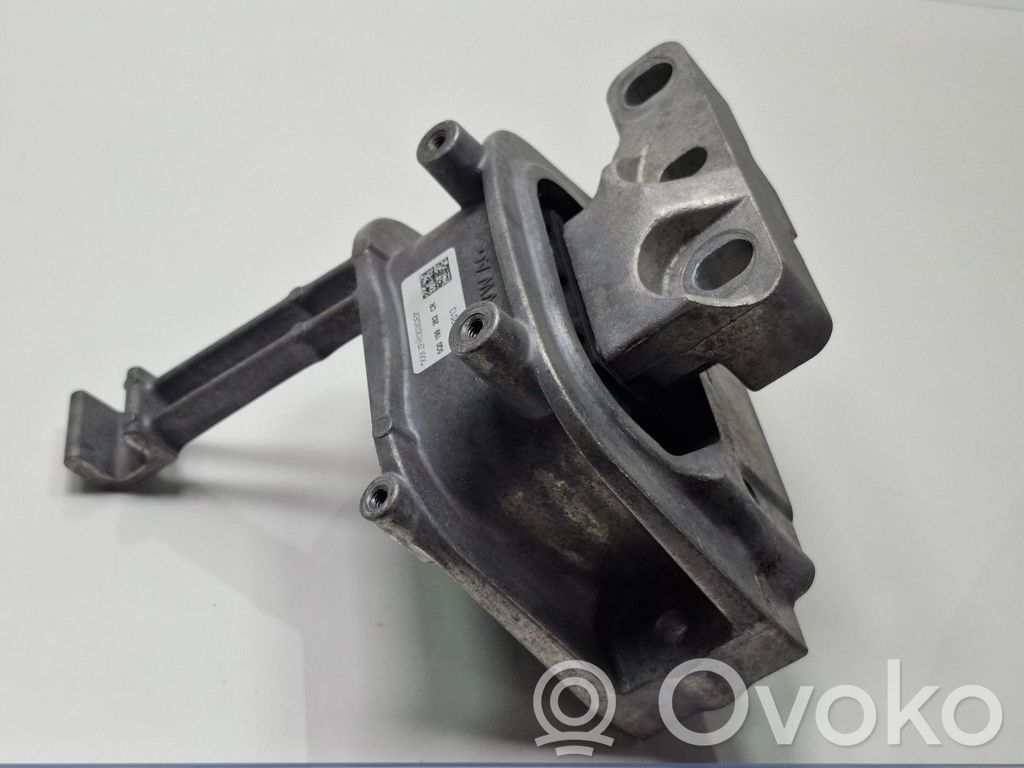 Audi A3 S3 8V Engine mount bracket 