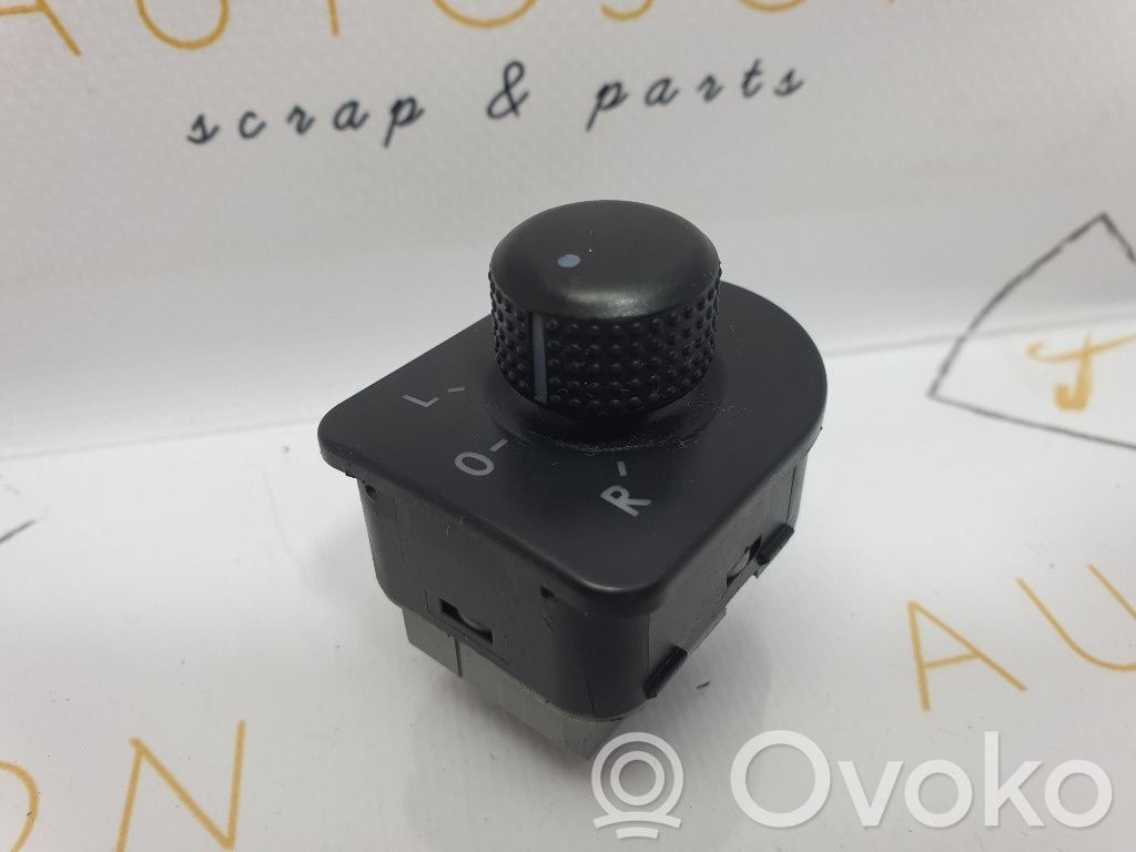 Volkswagen Golf IV Interruptor del espejo lateral 