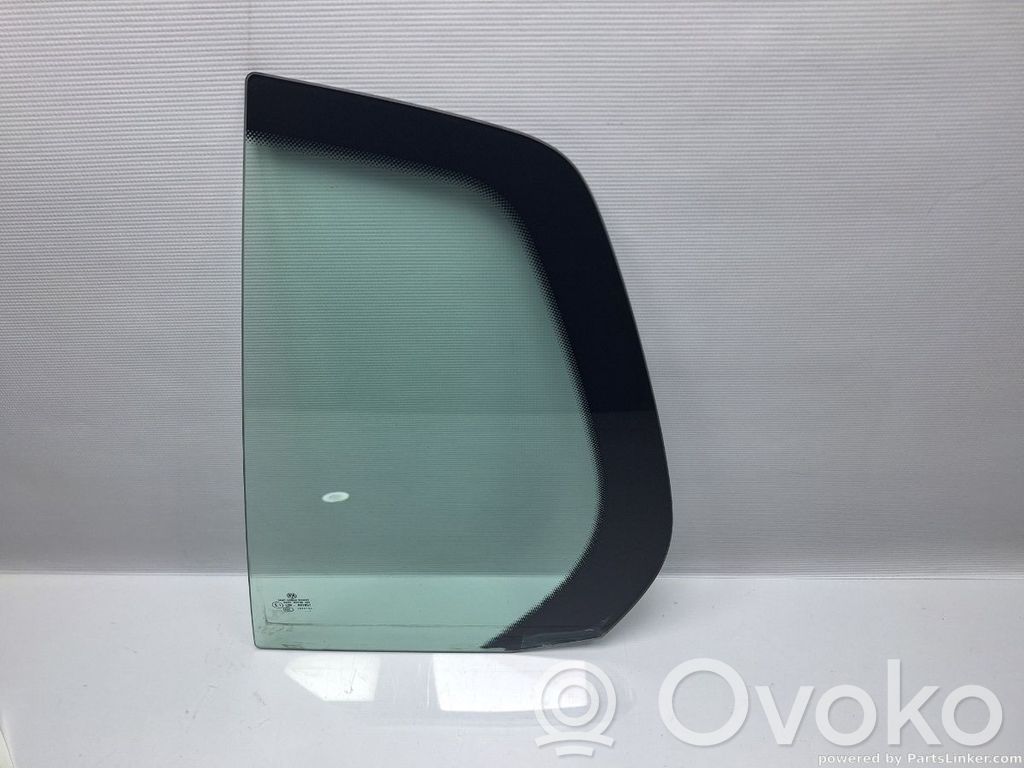 Volkswagen Golf V Rear side window 