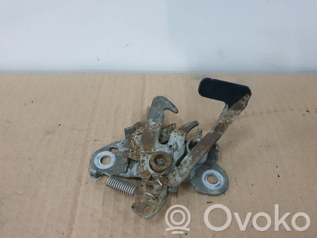 Citroen Berlingo Engine bonnet/hood hinges 
