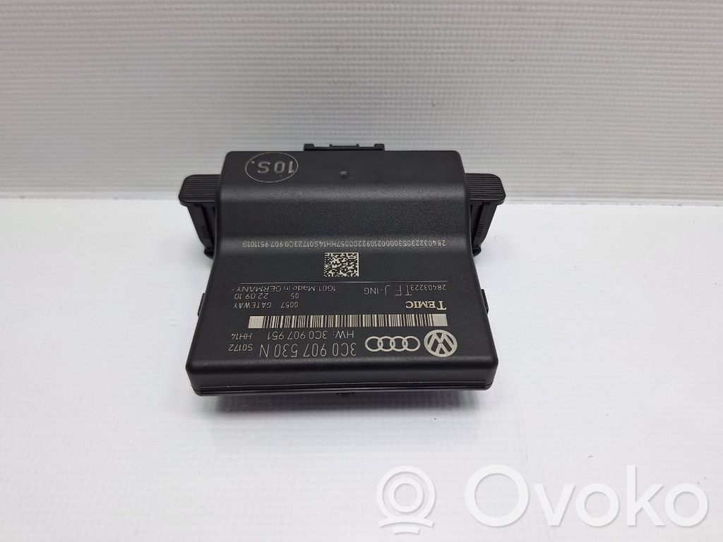 Volkswagen PASSAT B6 Módulo de control Gateway 