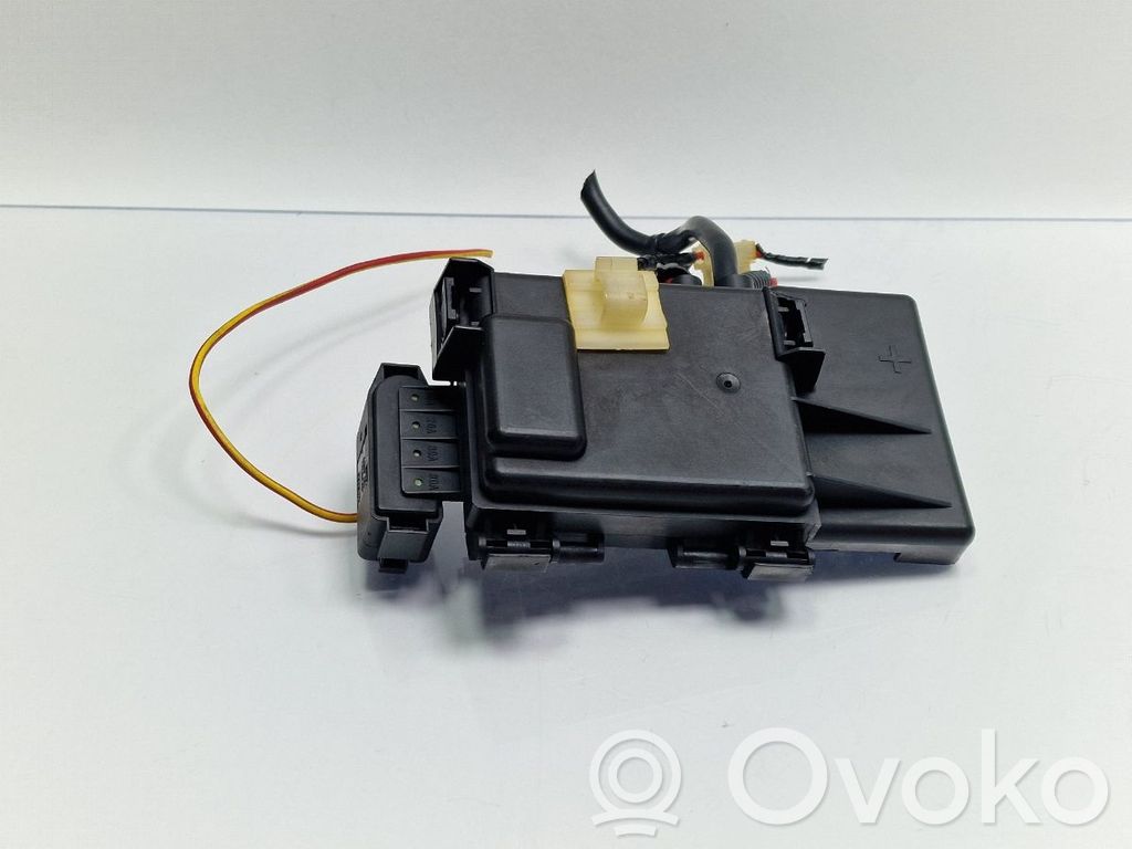 Volkswagen Lupo Fuse module 