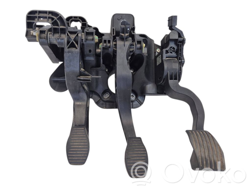 Opel Combo D Pedal de freno 
