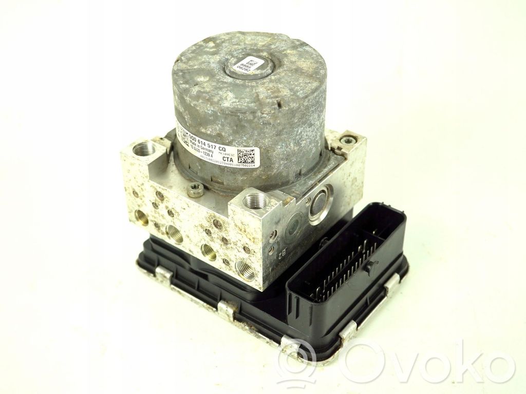 Volkswagen Golf III ABS bloks 