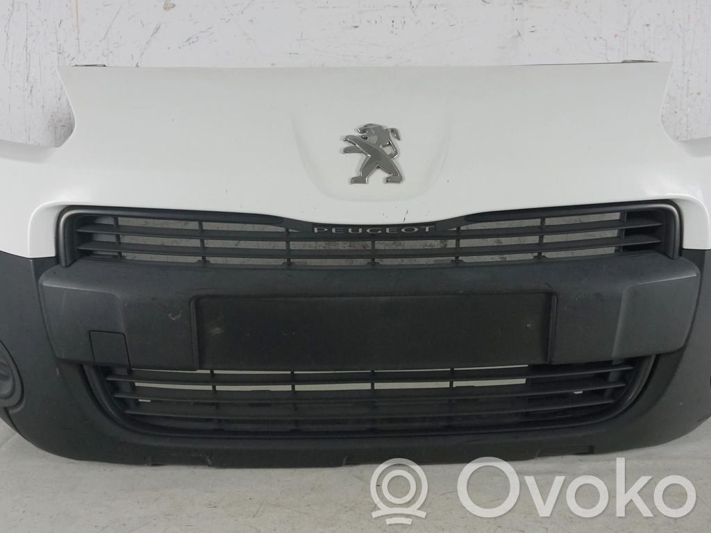 Peugeot Partner Parachoques delantero 