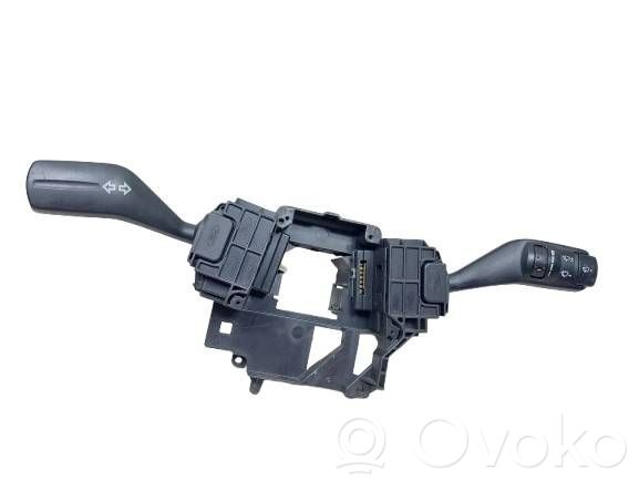 Ford Focus Commodo, commande essuie-glace/phare 