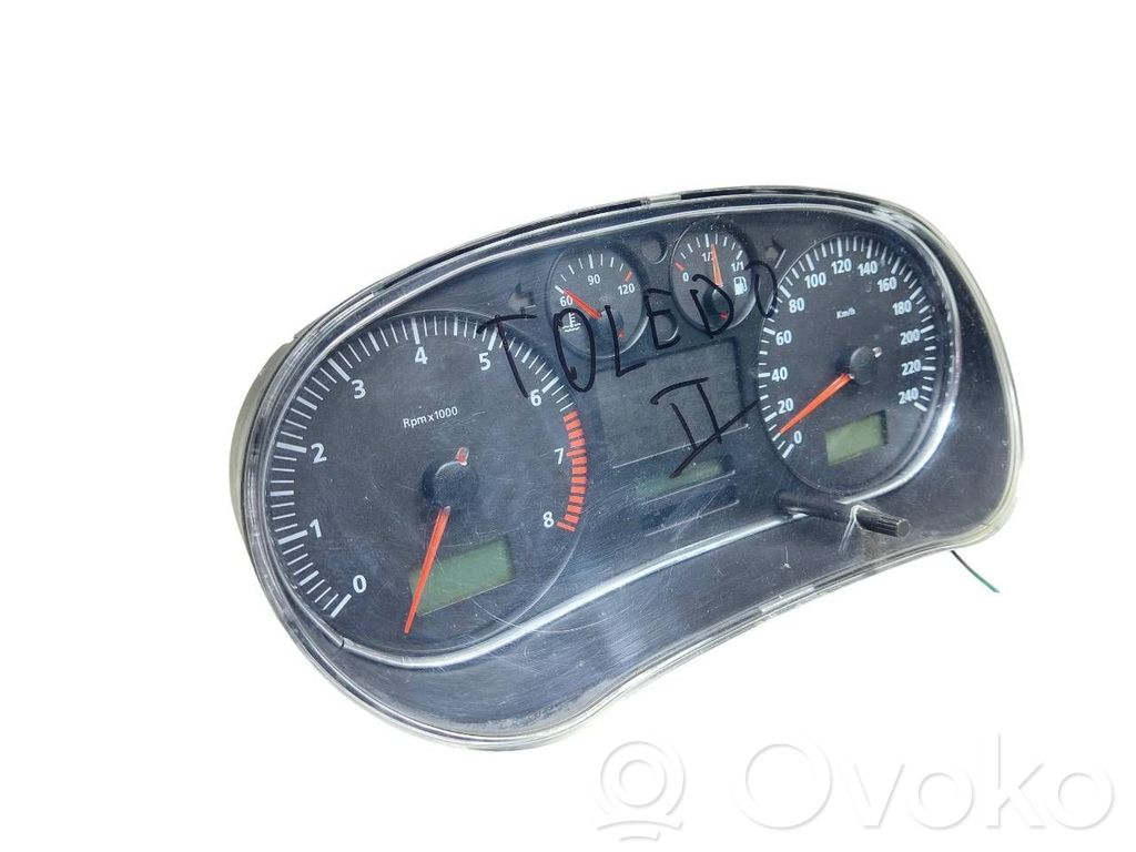 Seat Toledo II (1M) Licznik / Prędkościomierz 