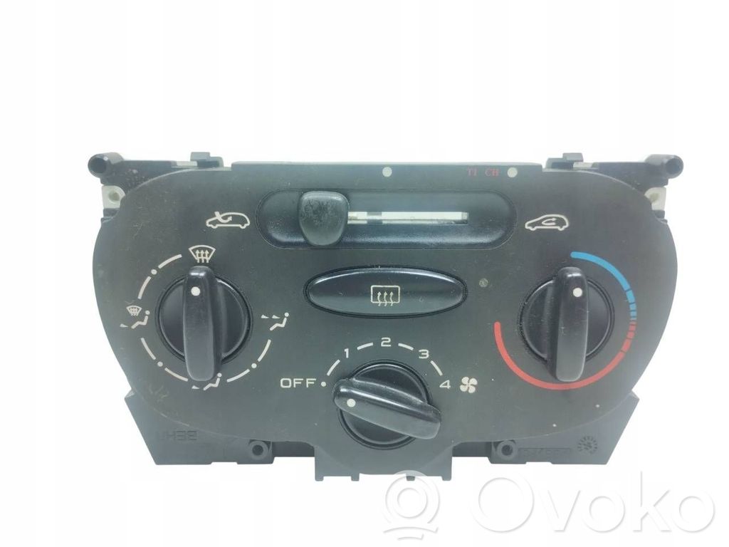 Peugeot 206 Ilmastoinnin ohjainlaite 