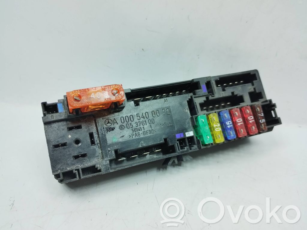 Mercedes-Benz E W210 Module de fusibles 