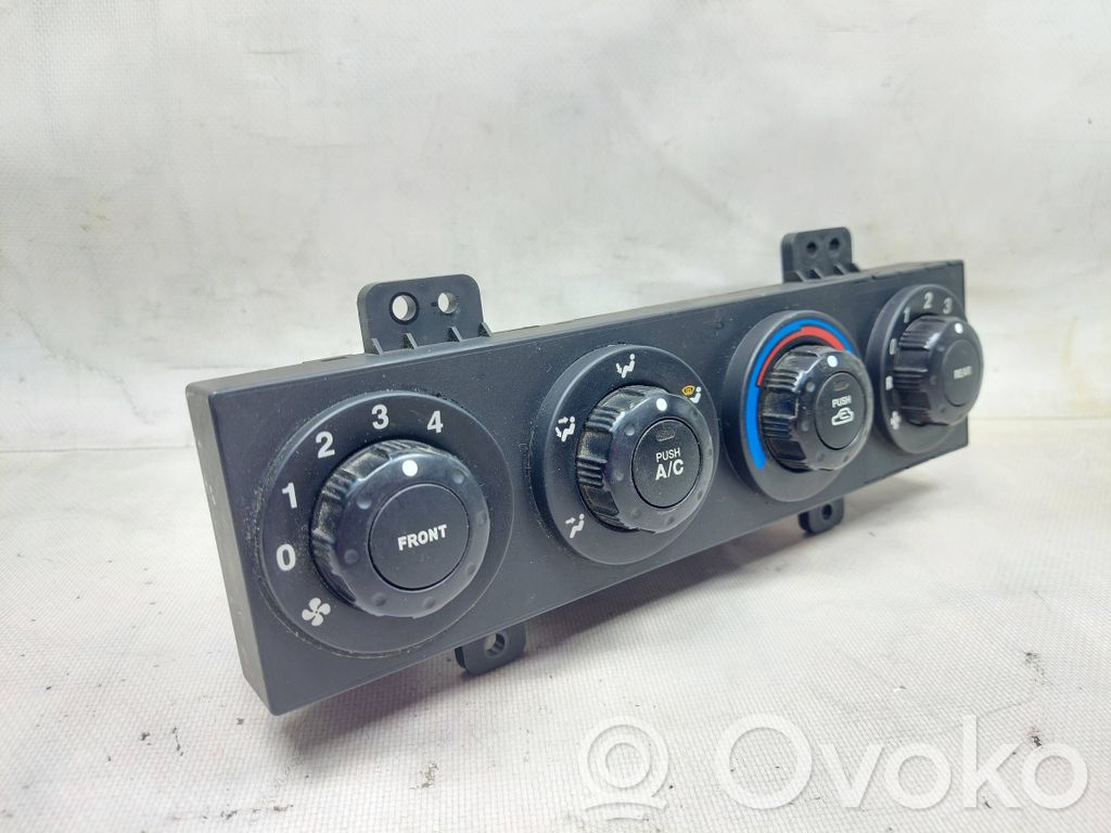 KIA Carnival Climate control unit 