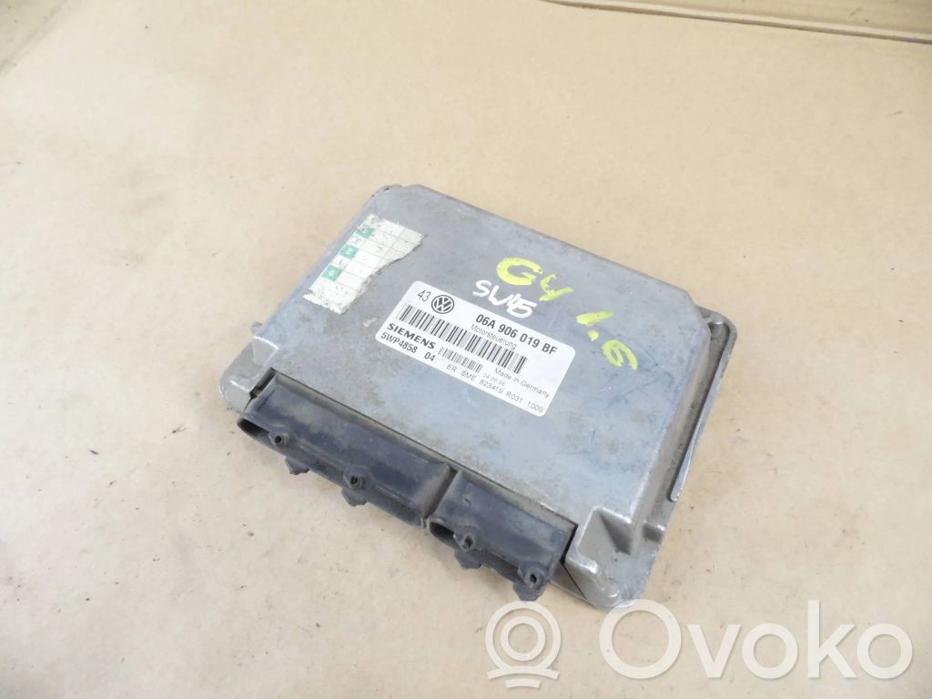 Volkswagen Golf IV Engine control unit/module 