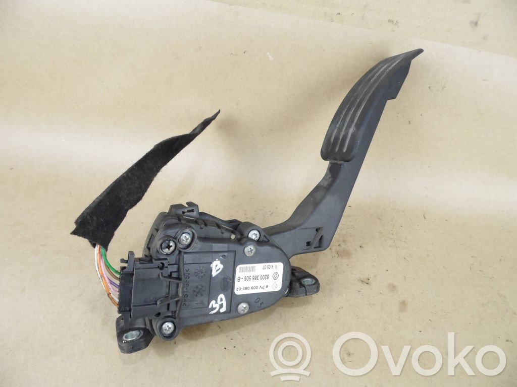 Dacia Logan I Accelerator throttle pedal 