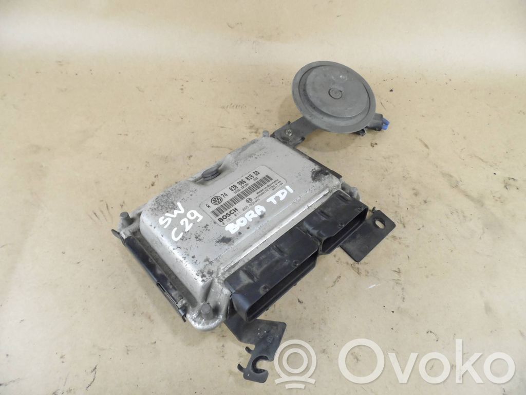Volkswagen Golf IV Engine control unit/module 