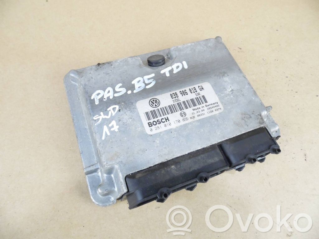 Volkswagen PASSAT B5.5 Engine control unit/module 
