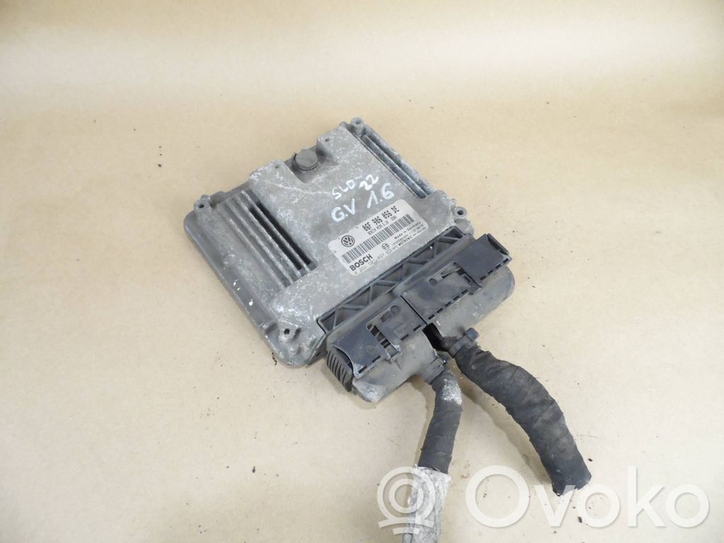 Volkswagen Golf V Engine control unit/module 