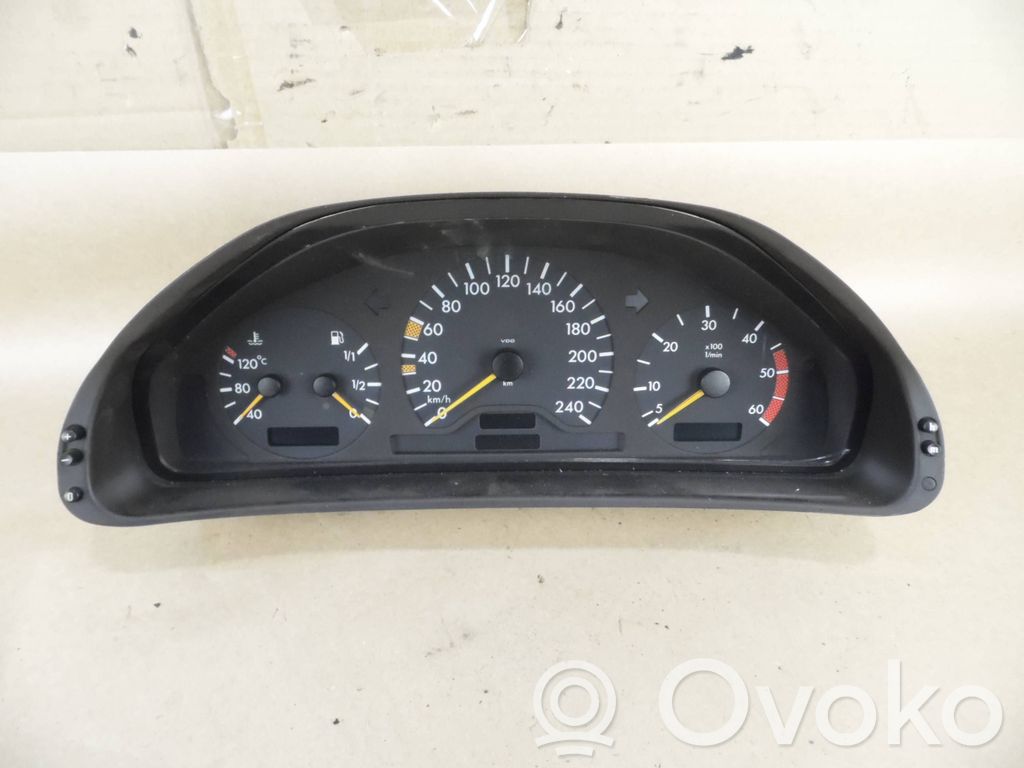 Mercedes-Benz E W210 Speedometer (instrument cluster) 