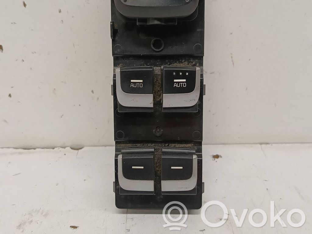 KIA Optima Electric window control switch 