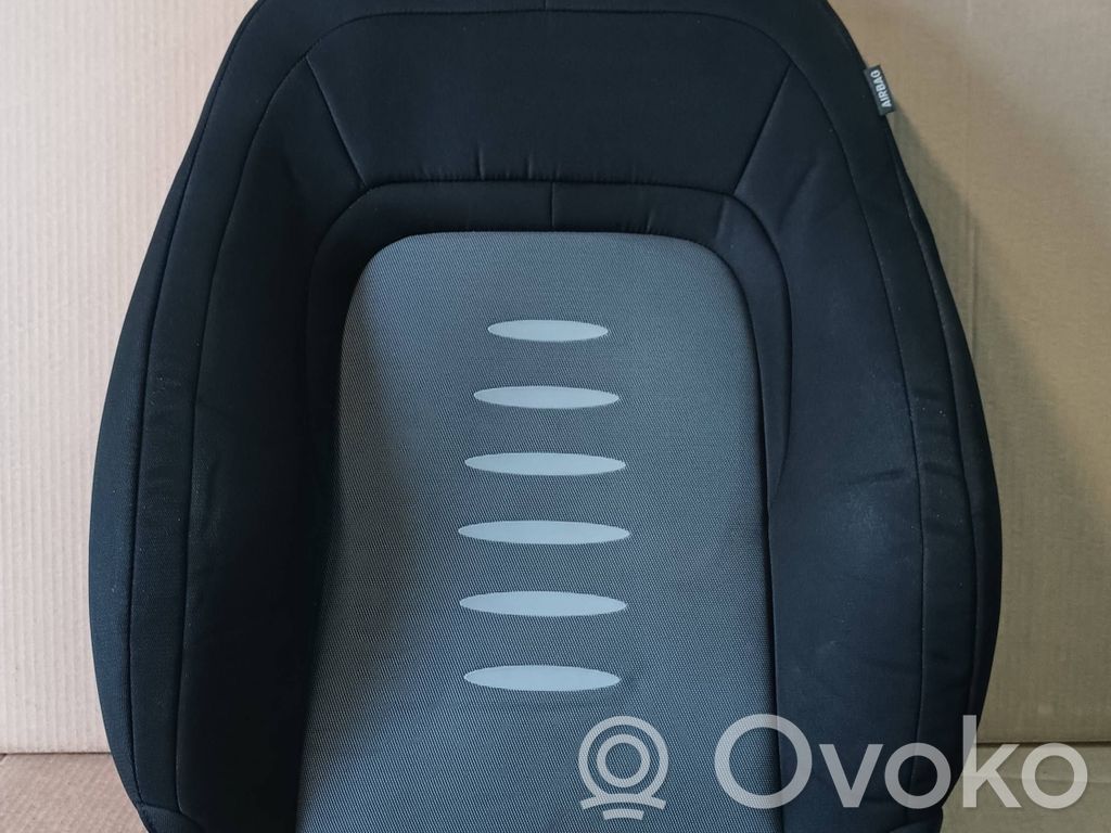 KIA Ceed Kuljettajan istuin 