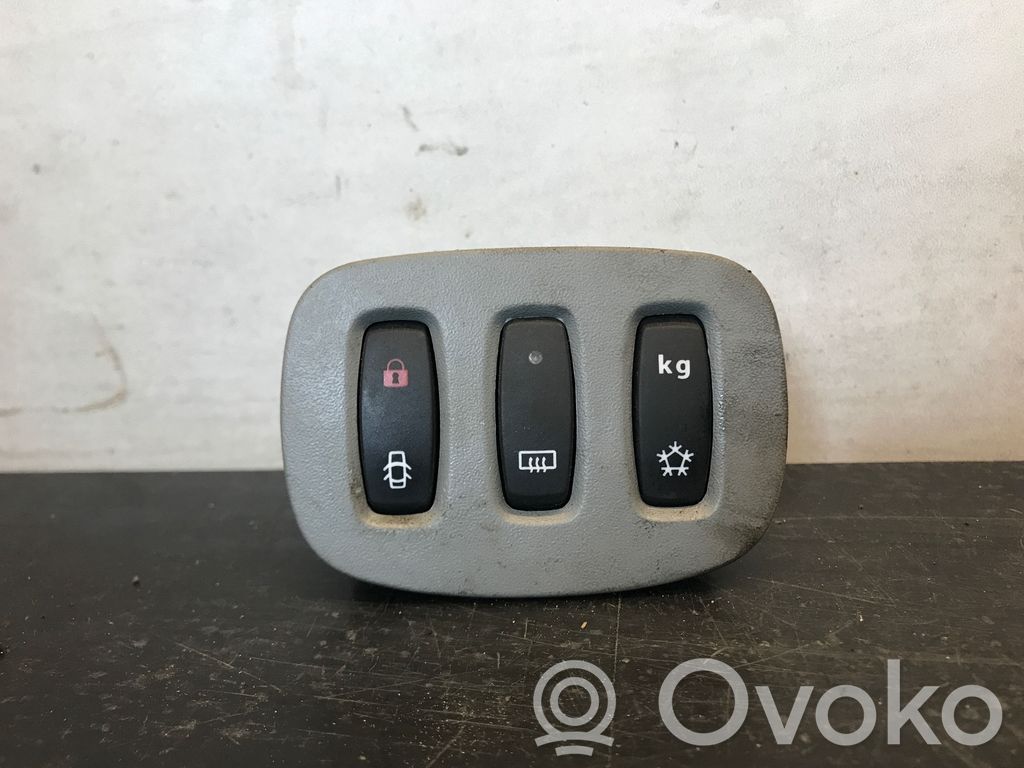 Opel Vivaro Otros repuestos del interior 