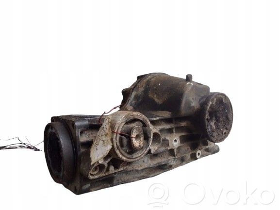 Audi A6 S6 C6 4F Galinis reduktorius 