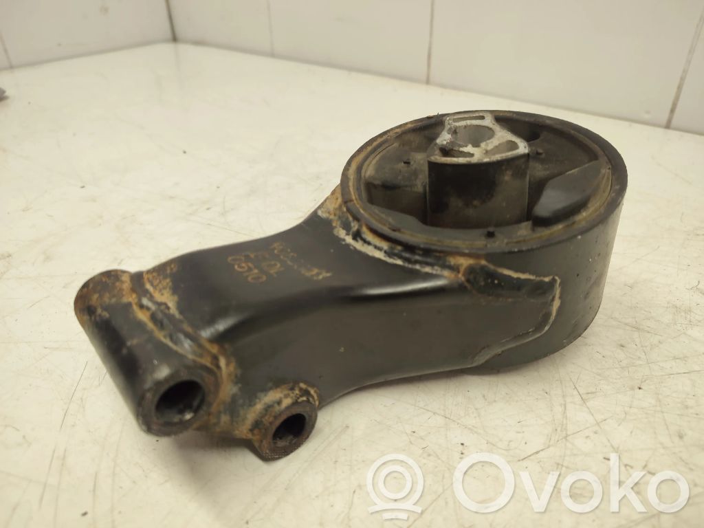Chevrolet Cruze Engine mount bracket 