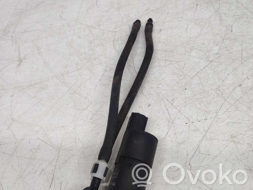 Ford Focus Windscreen/windshield washer pump 