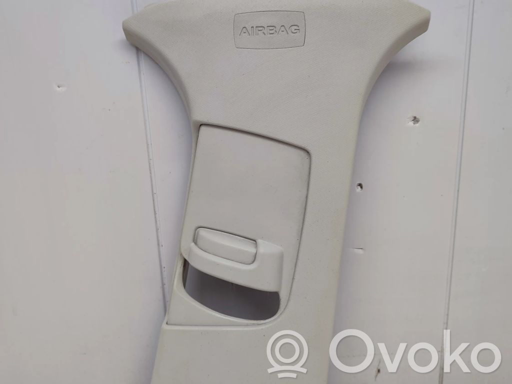 Ford Focus Pilar (B) (superior) 