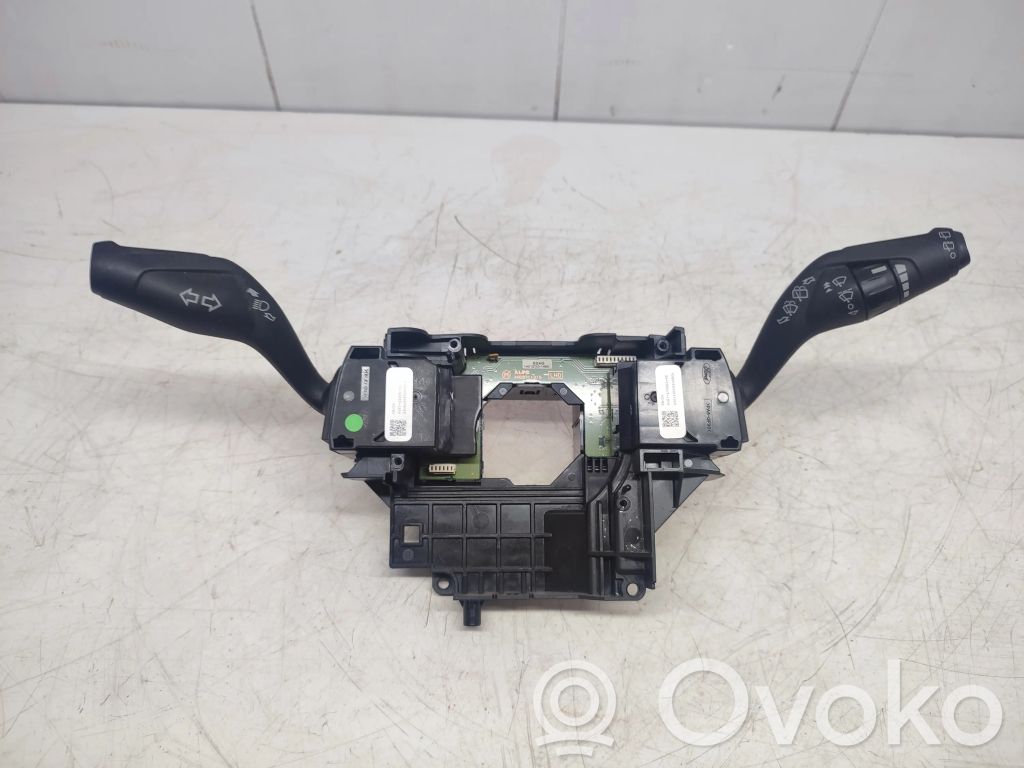 Ford Focus Interruptor de control multifunción 