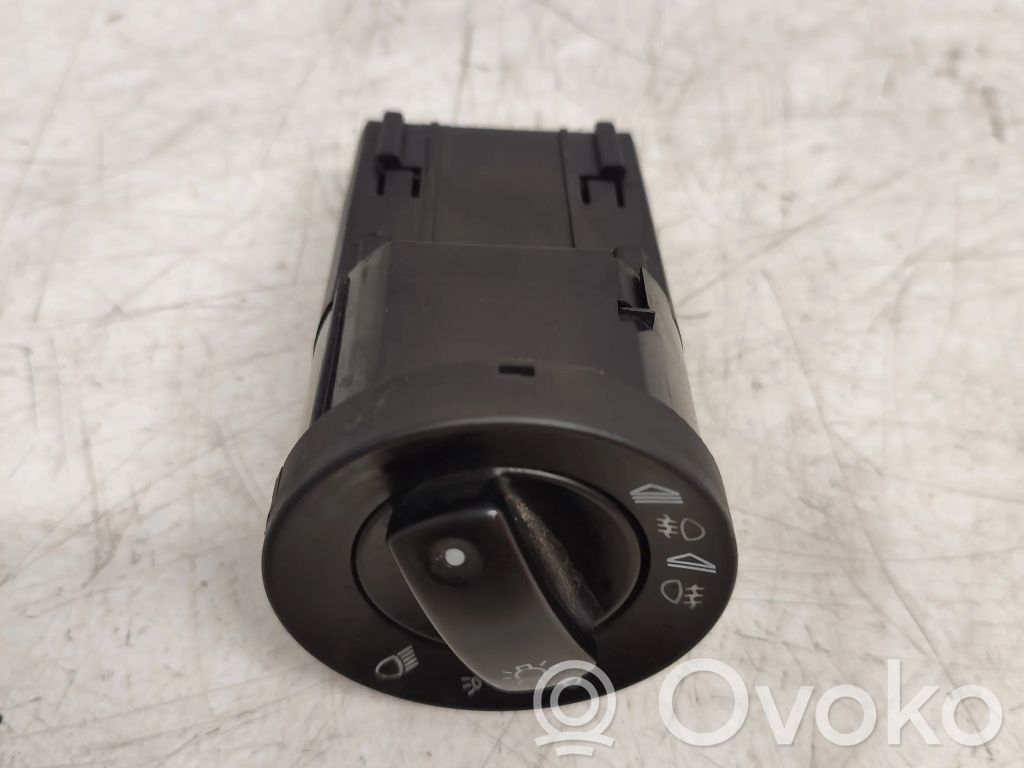 Audi A4 S4 B6 8E 8H Interruptor de luz 