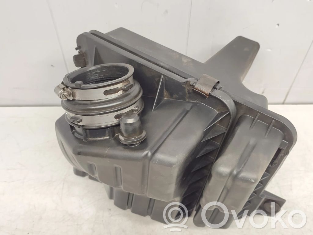 Chrysler Voyager Air filter box 