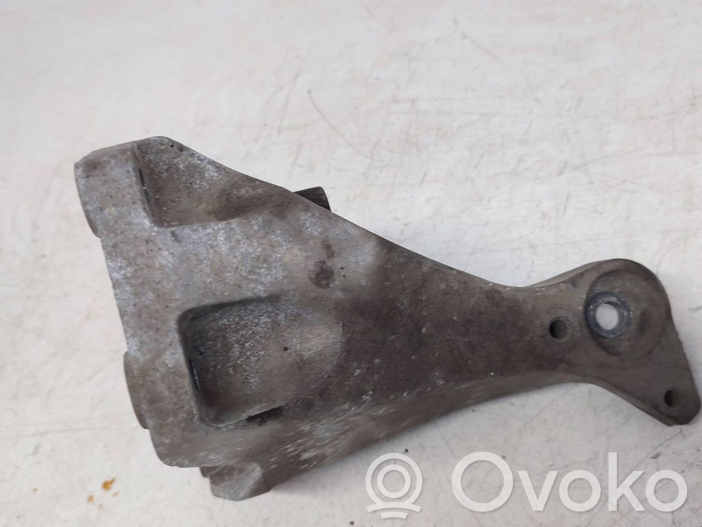 BMW 3 E90 E91 Engine mounting bracket 