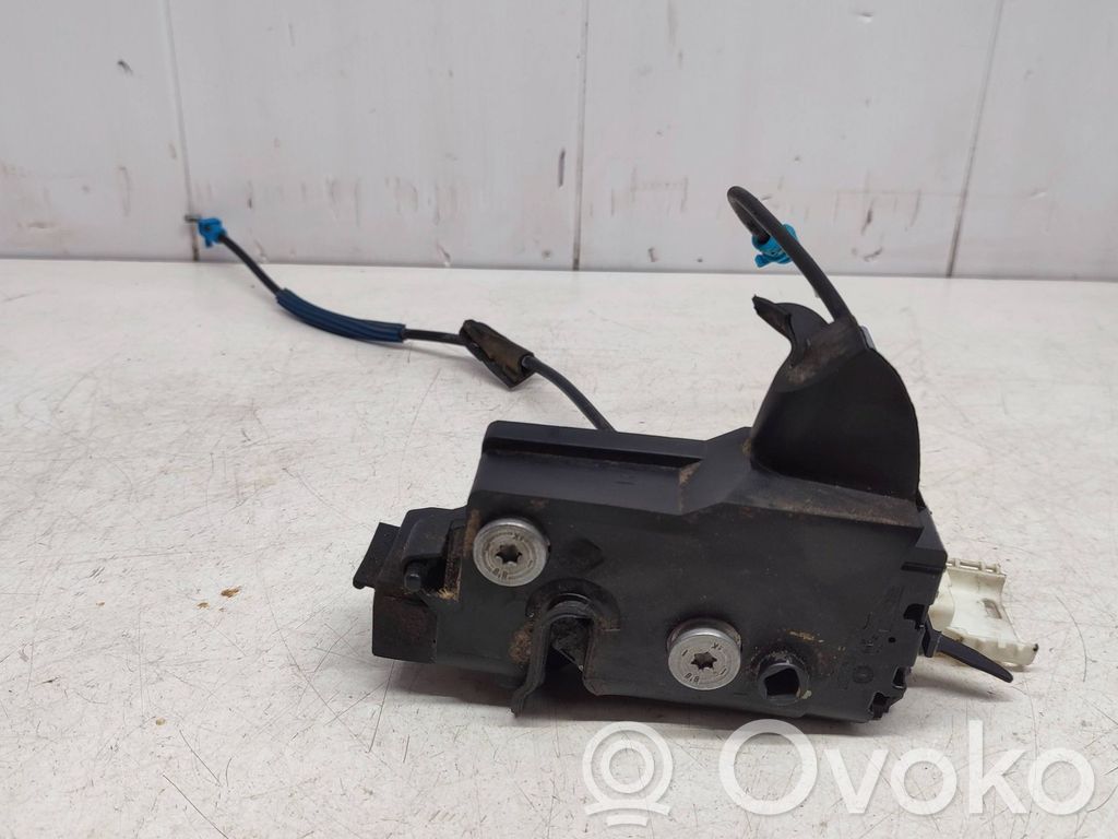 Citroen C4 I Takaoven lukko 