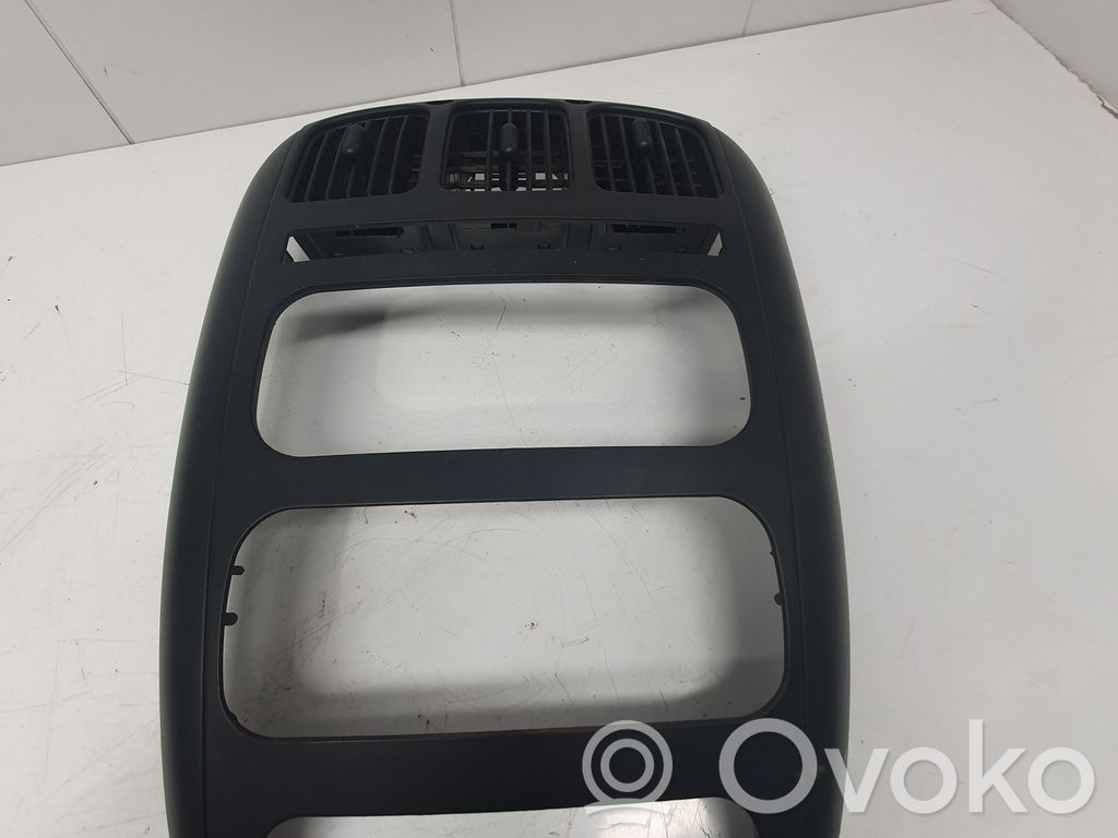 Chrysler Grand Voyager IV Radijos/ navigacijos apdaila 