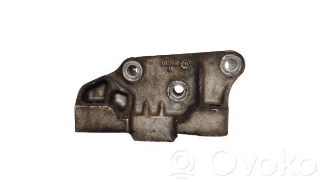 Engine mounting bracket   90542119F