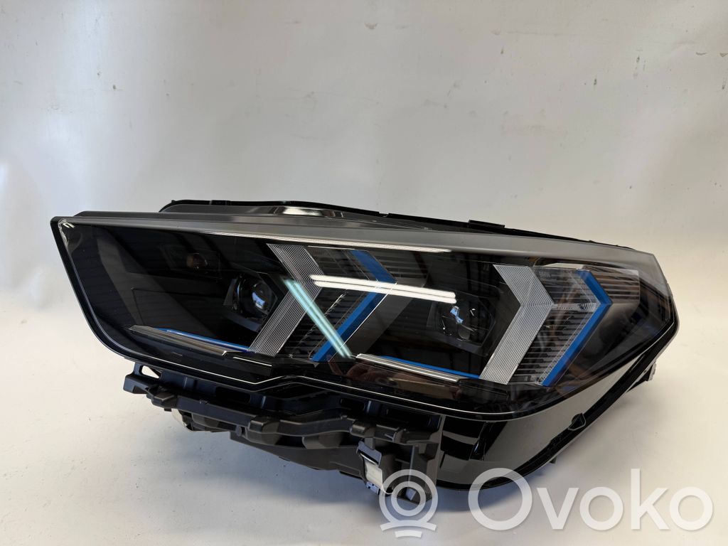 Headlight/headlamp   5A77EB7,5A77EB704,5A77EB704