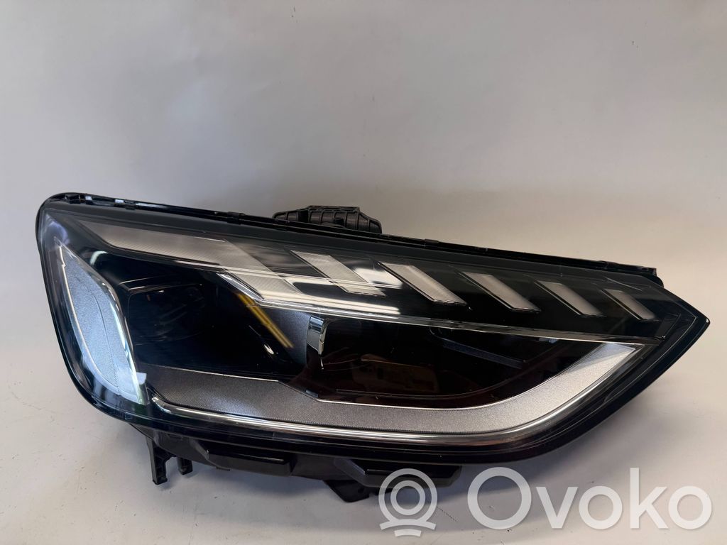 Audi A4 S4 B9 8W Phare frontale 
