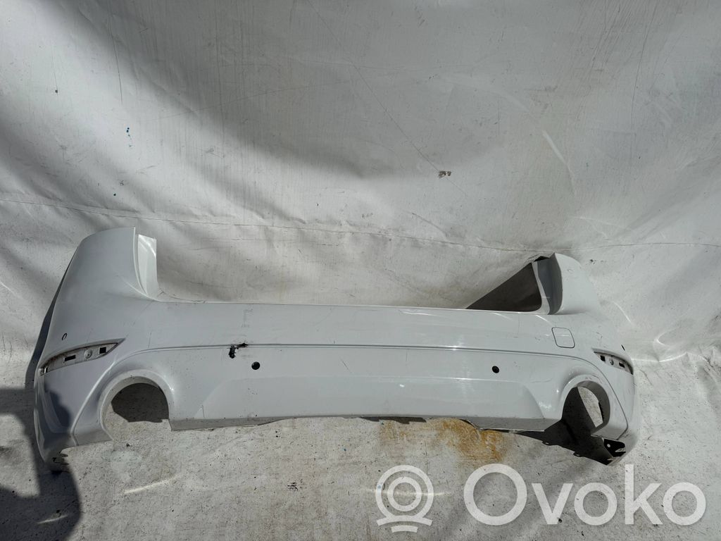 BMW 2 F46 Parachoques 