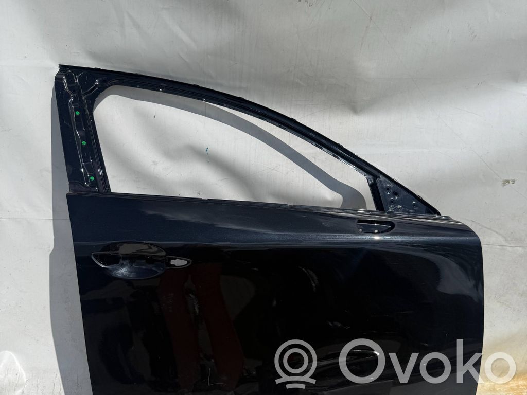 Mazda CX-30 Front door 