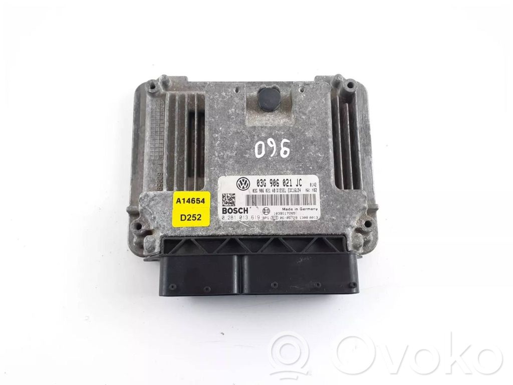 Skoda Octavia Mk2 (1Z) Engine control unit/module 