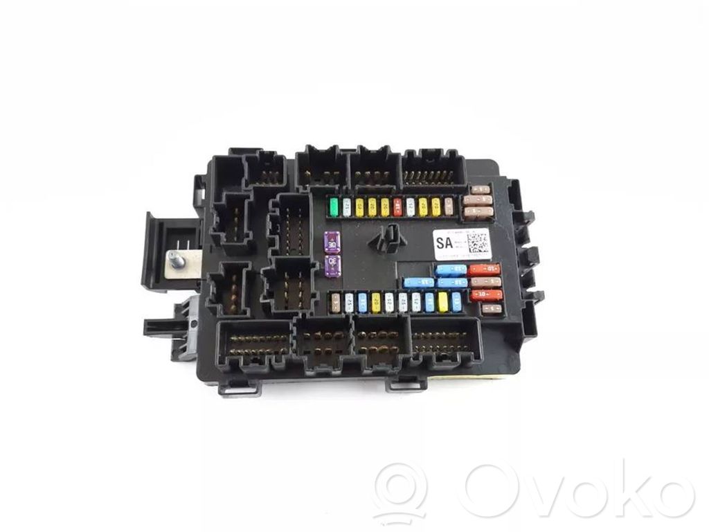 Tesla Model S Fuse module 