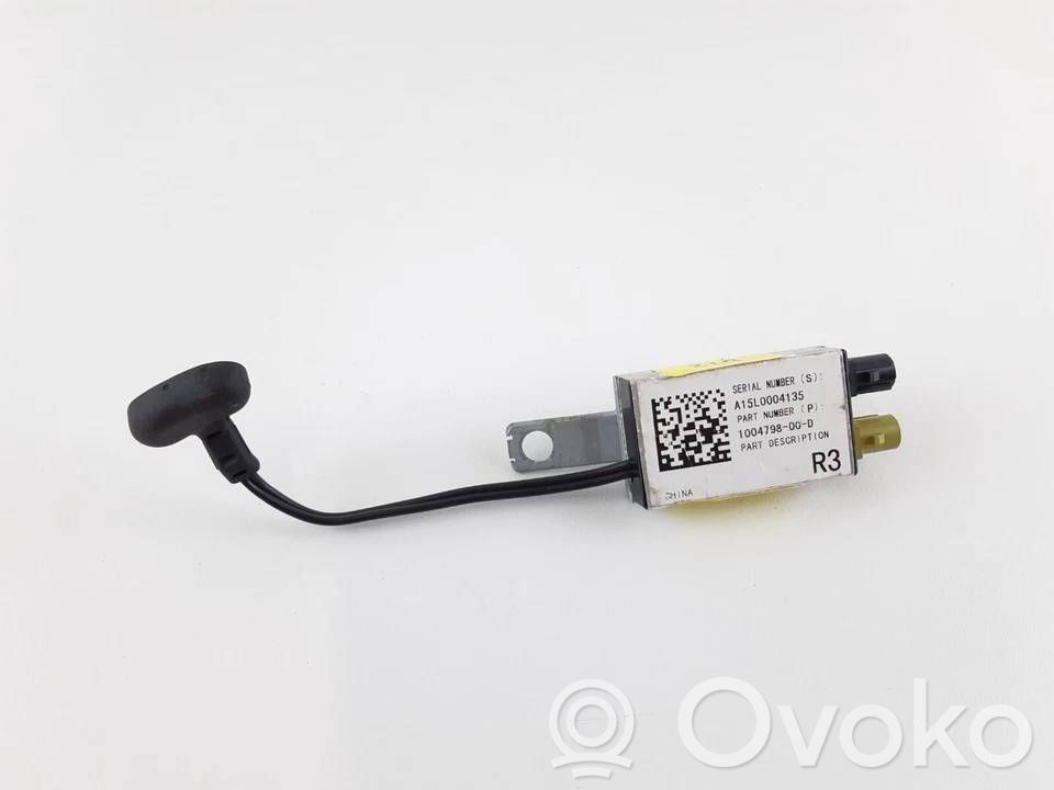 Tesla Model S Antenos stiprintuvas 
