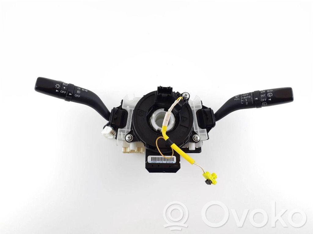 Mazda CX-7 Wiper turn signal indicator stalk/switch 